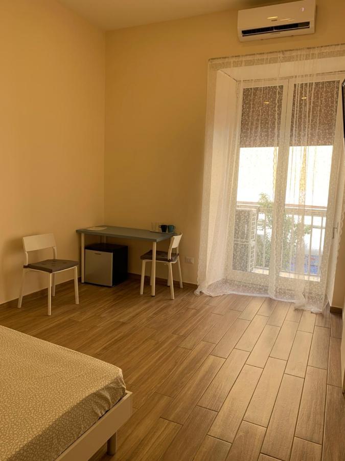 Clelia'S Room Napoli Ngoại thất bức ảnh